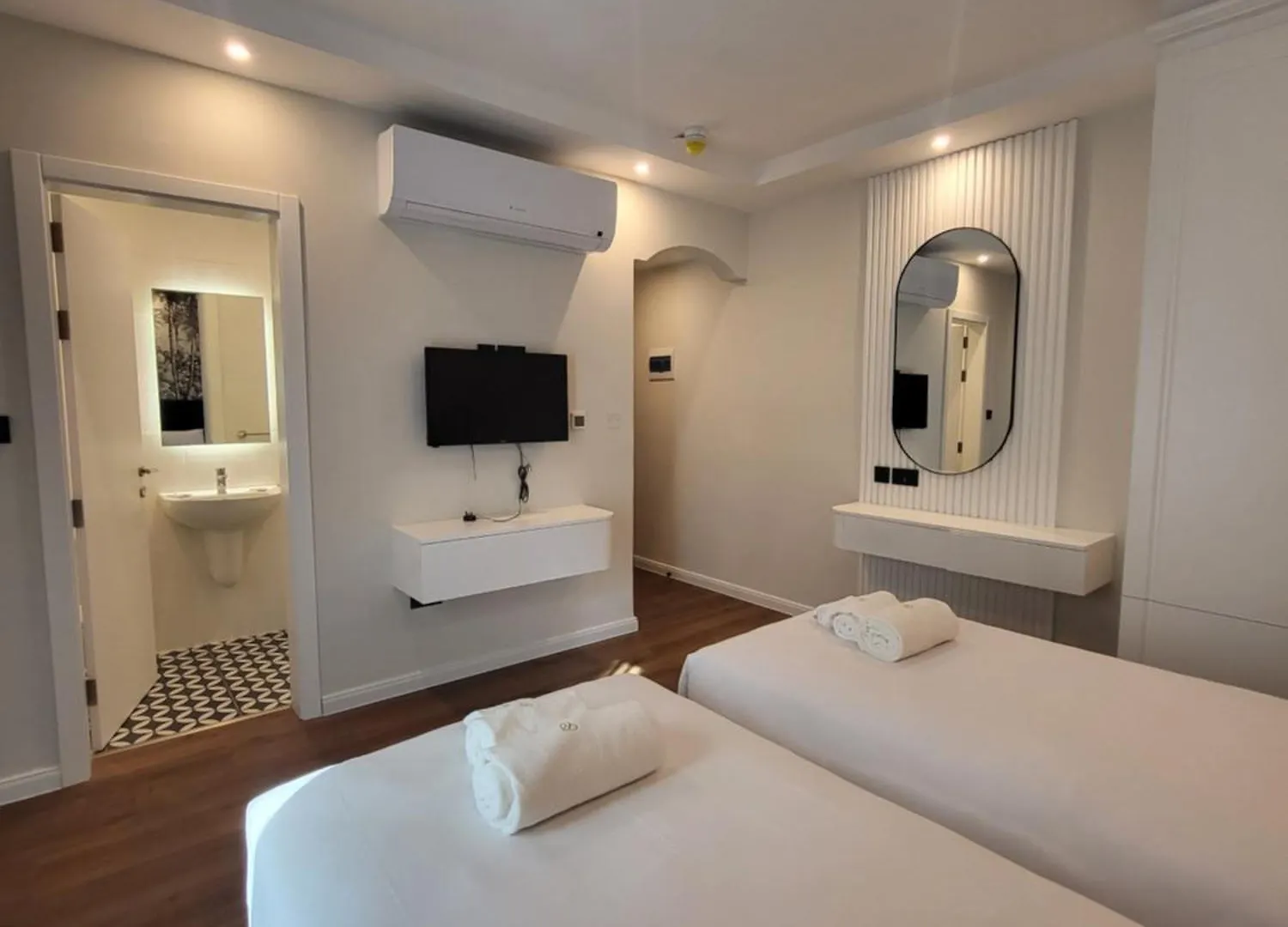 Carlton Hotel Sliema 3*,